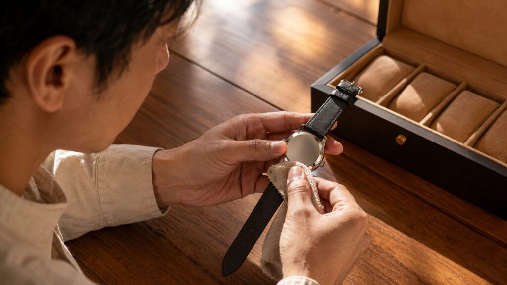 ランゲ&ゾーネのオーバーホール費用を抑える手巻き時計の日常管理