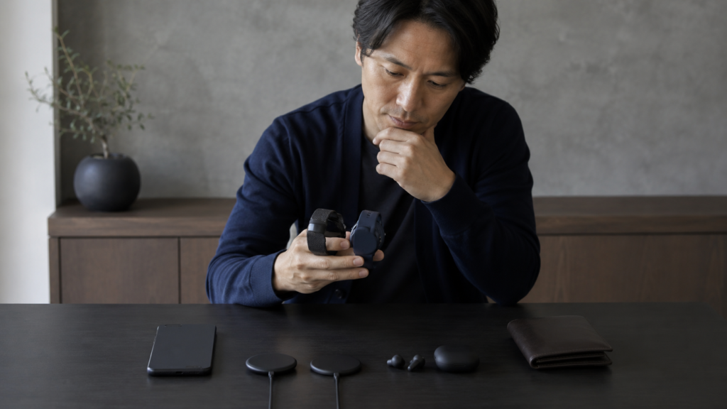 スマートフォン連携や充電器、音楽用イヤホンを購入前に確認する日本人